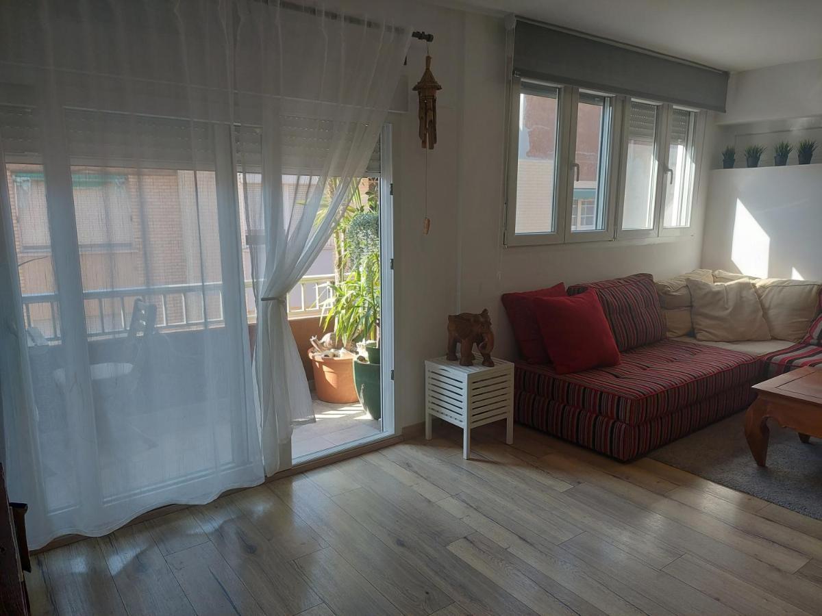 Family Apartment Andrea Alaquàs Eksteriør bilde